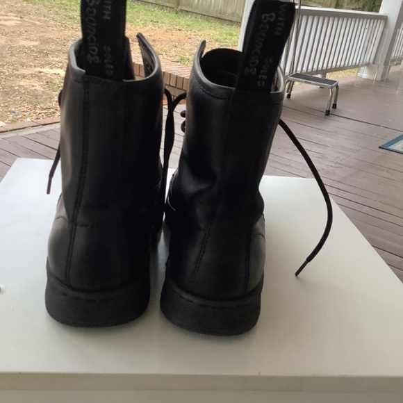 Dr Martens Air Wair Bouncing Soles Size 8 Mens New Condition - Picture 4 of 10